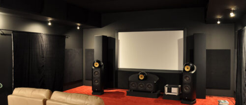 tower-traps-home-theater_930x400px