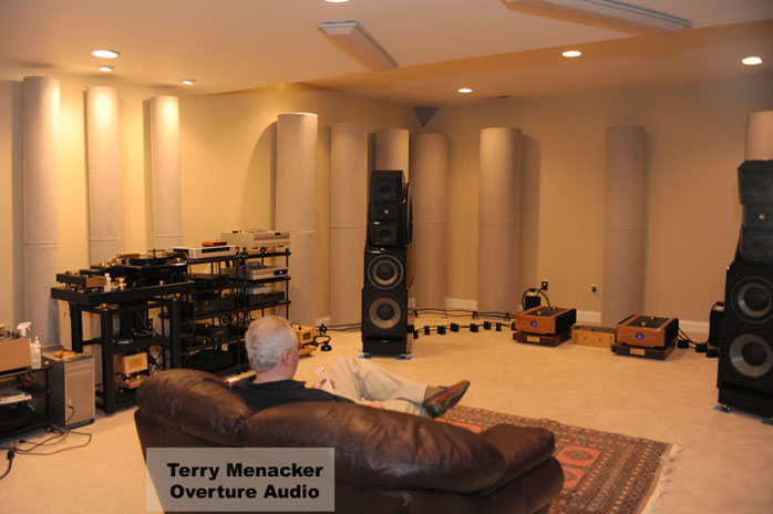 Mike Malinowski show's off his extreme listening room with state-of-the-art equipment and his "forest of TubeTraps." Read more about Mike's experience with ASC and TubeTraps in his 9 part article: The Room.