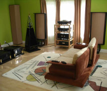 Hifi room with brown towertraps in front corners. PCAD panels